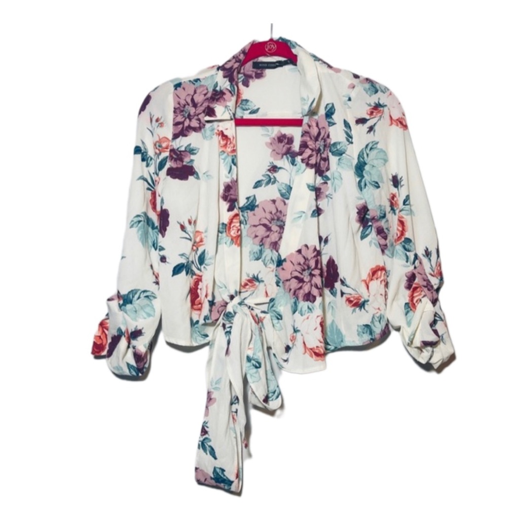 $$SOLD$$ Floral Wrap Around Crop Top Blouse Size Medium NWT